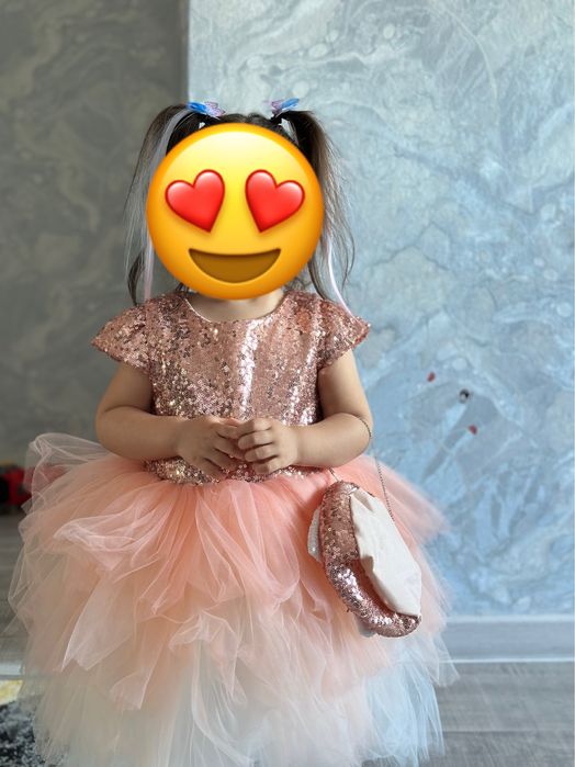 Платья нарядные пышные