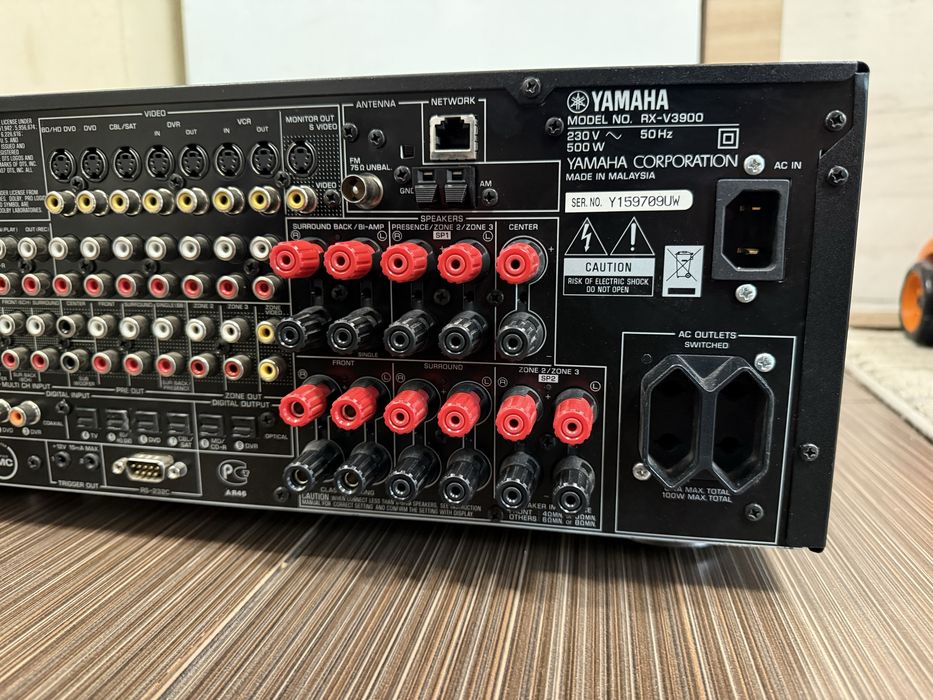 Yamaha RX-V3900 Качествен ресивър