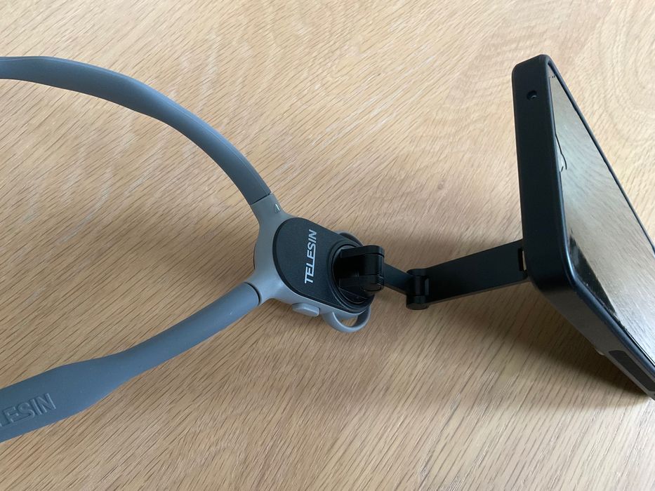 TELESIN Магнитна стойка/ маунт за врат за телефон