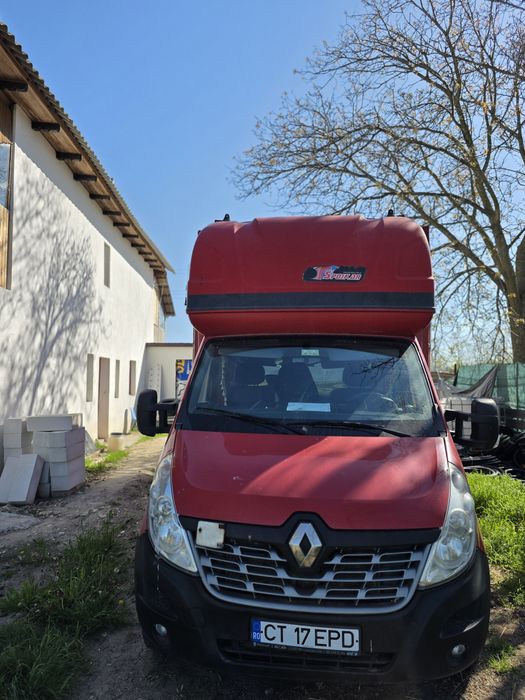 Vând sau schimb Renault master an2018