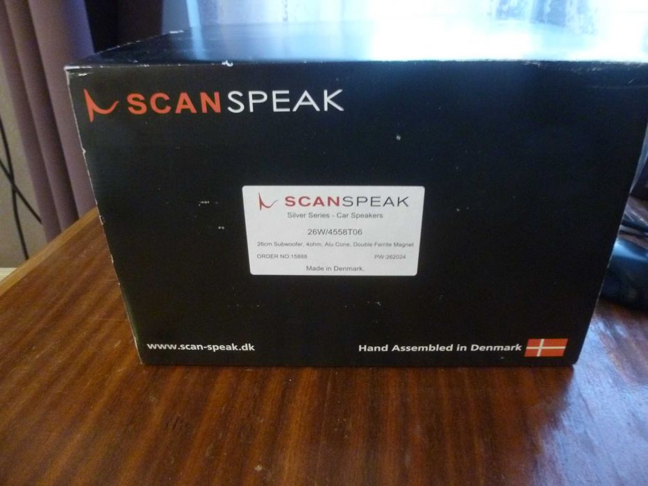 Продам автомобильный Hi-End сабвуфер Scan Speak