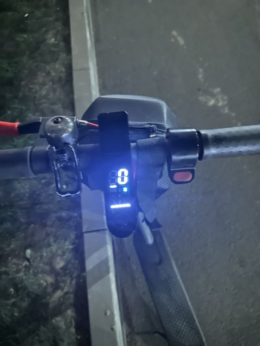 Самокат Xiaomi  M365 pro