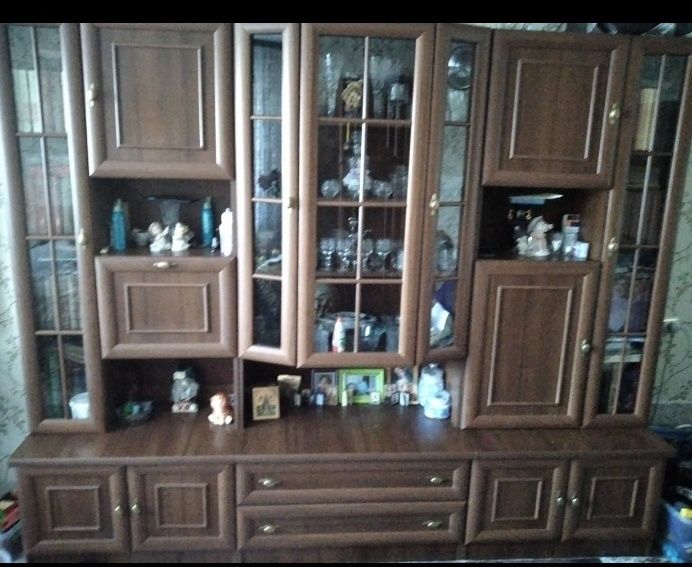 Стенка в гостиную