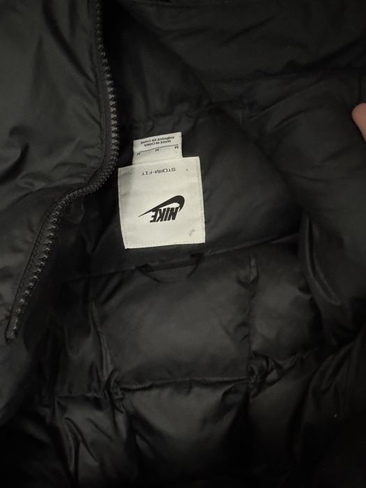 зимняя куртка Nike