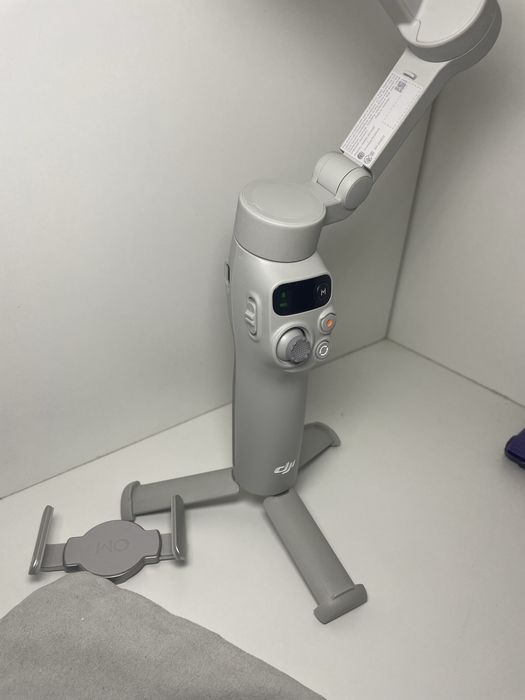 DJI Osmo Mobile 7