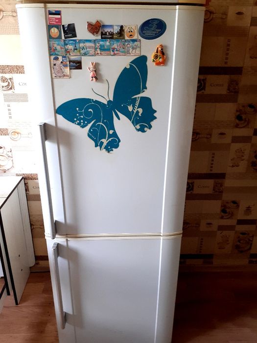 Продам холодильник