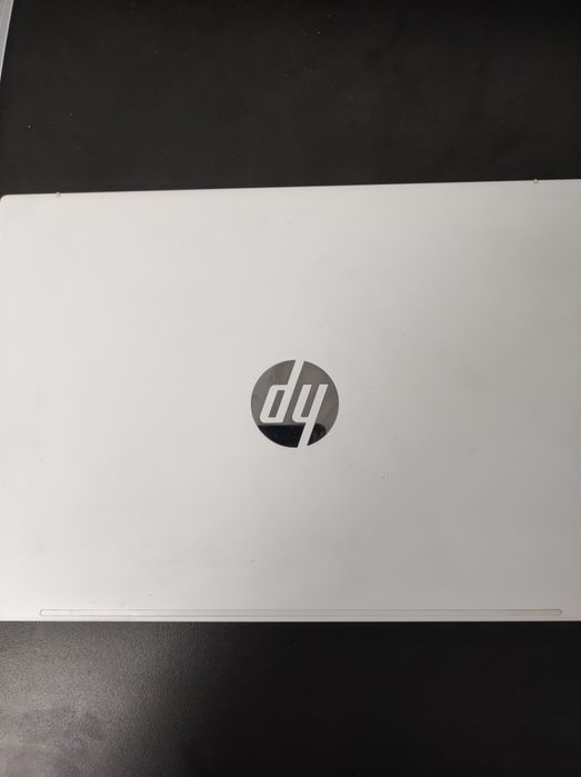 Laptop HP Pavilion Aero Model 13