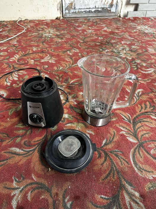 Продам блендер.