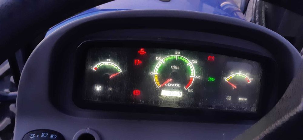 Tractor Lovol m254 cu încărcător