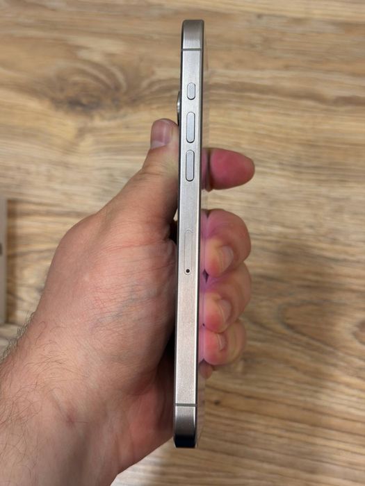 Nasiya savdoga sotiladi Apple 15 pro maxr 256