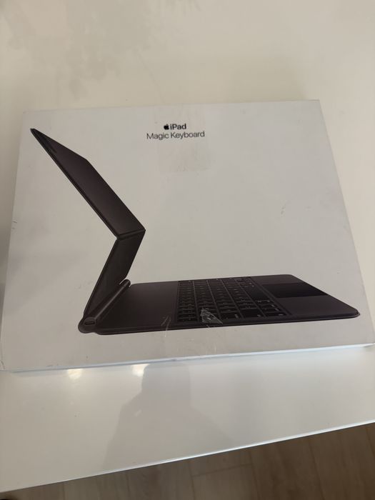 Ipad pro 12.9 6th gen M2