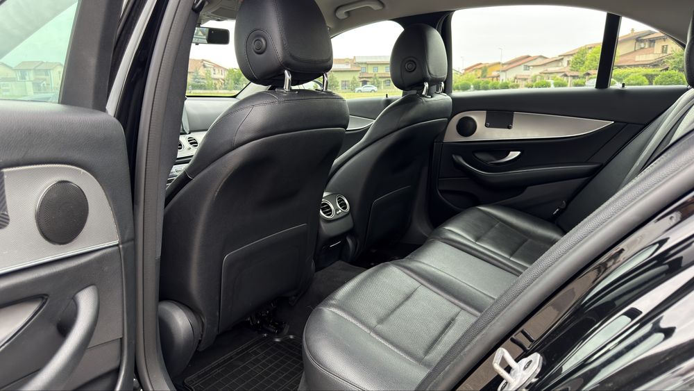 Mercedes Benz E Class E220d 2.0d 194 CP Automat* Faruri ILS Piele