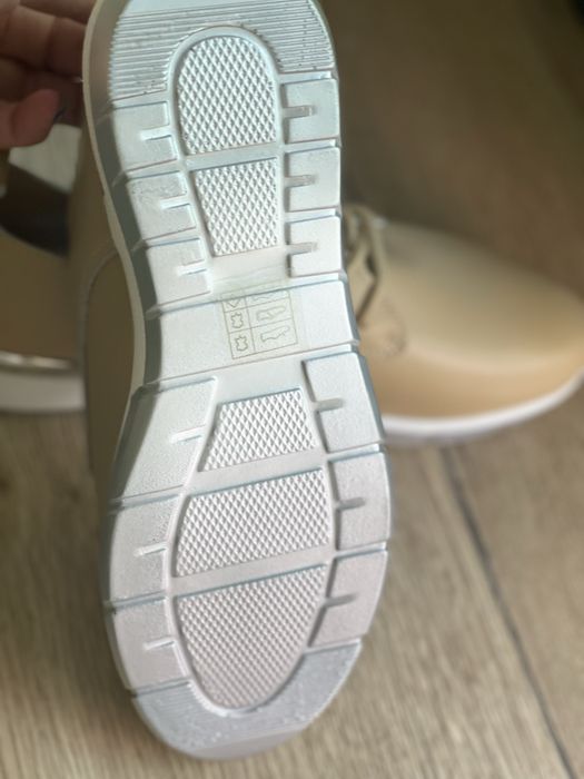 Pantofi sport piele naturala noi, super cozy si moderni