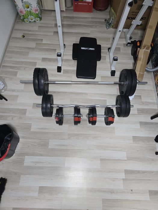 Bancă multifuncțională fitness plus bară plus greutăți plus gantere, stare ca nou!