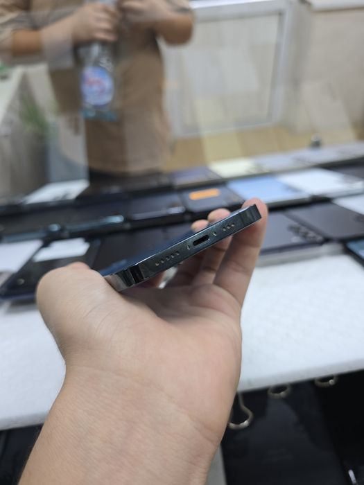 IPhone 12 pro срочно