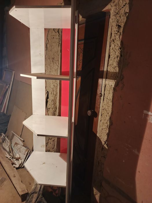 Продается новый уголок.