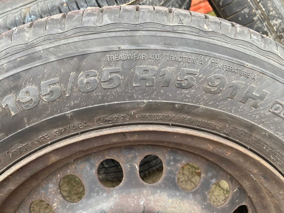 летни гуми за автомобил 195/65/R15 + джанти