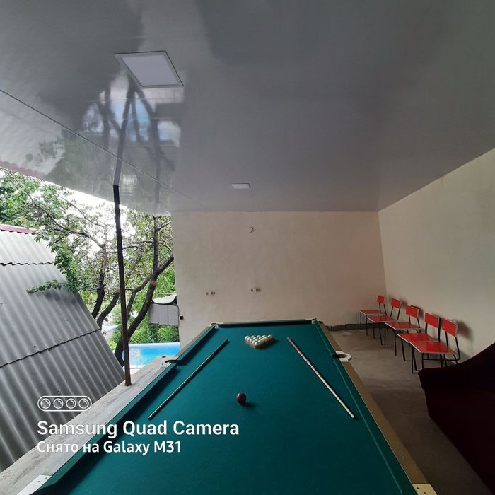 Продаеться дача в Ангрене