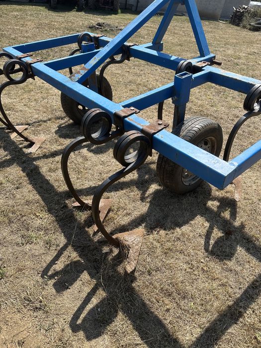 Окопен култиватор за лавандула