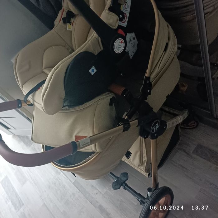 ПРОДАЕТСЯ Коляска люлька + автокресло