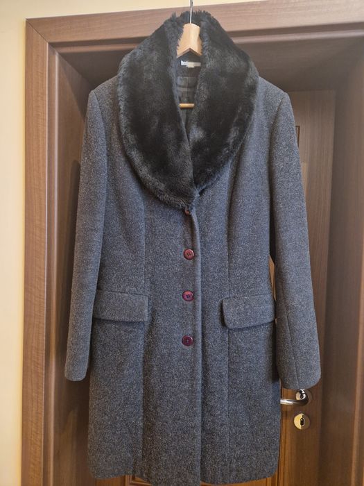 Vând palton lana.