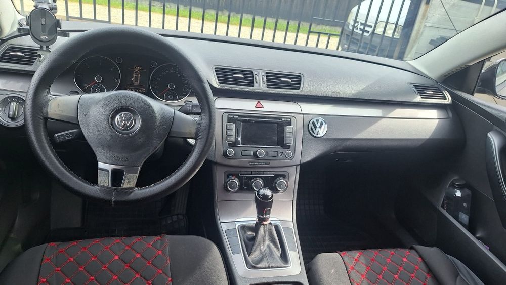 Vând Volskwagen Passat B6
