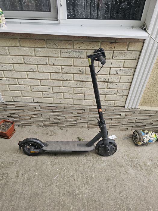 Doua Trotineta Xiaomi pentru piese