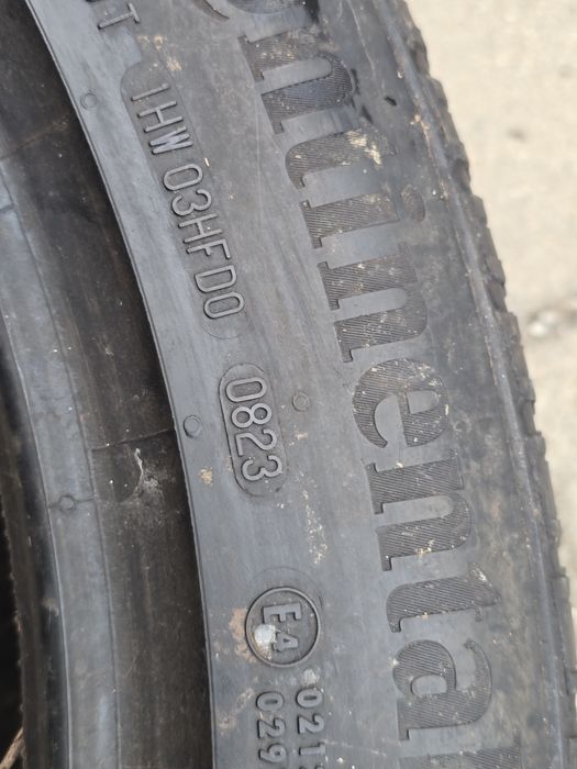 275 45 22  Continental