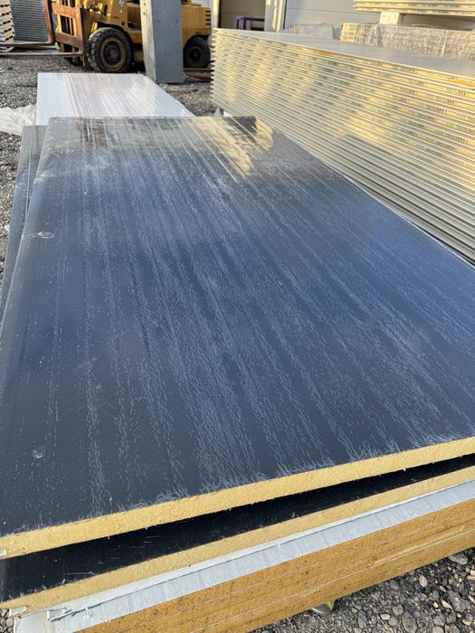 Panou sandwich perete gri , alb