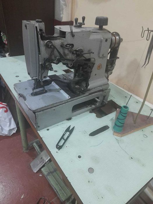 Петельная машина