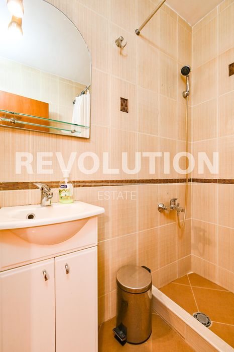 Дава се под наем Двустаен апартамент в София, Център - 70 кв.м за 550 € - Снимка #8