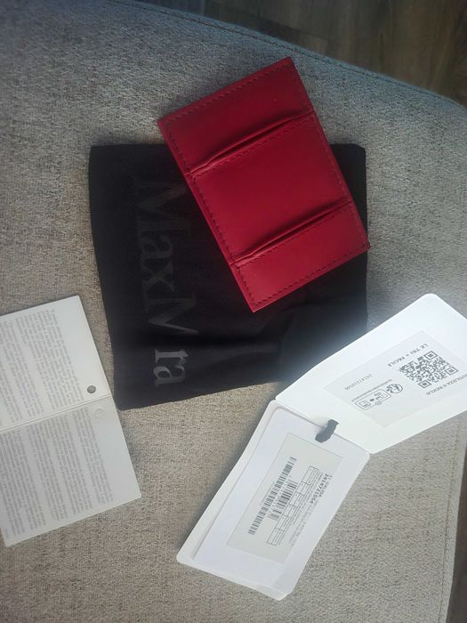 Кожен keyholder MaxMara