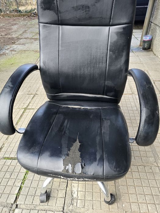 Офис стол с механизъм за височина