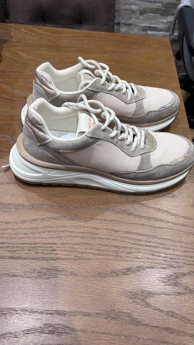 Маратонки Hogan и Marccain