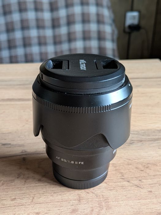 Продам viltrox 85mm 1.8 для sony FE