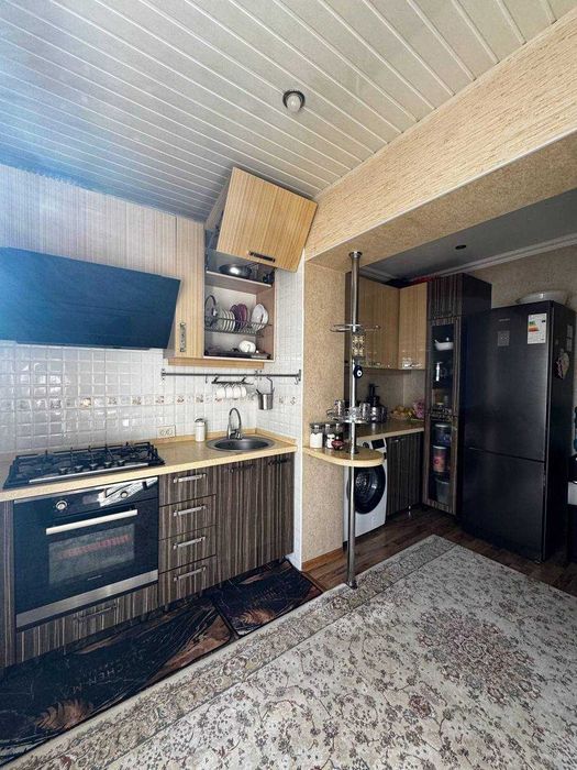 Срочно Юнусобод 18 квартал 4 xona 5 etaj 5 etajniy 113м2