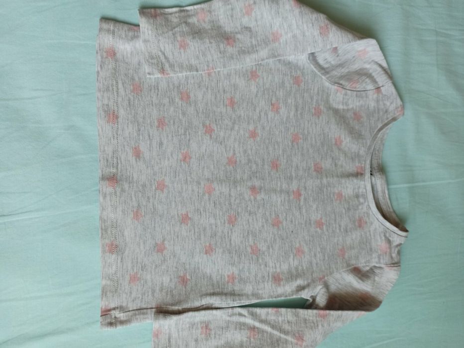 Продавам детско сукманче с две блузки