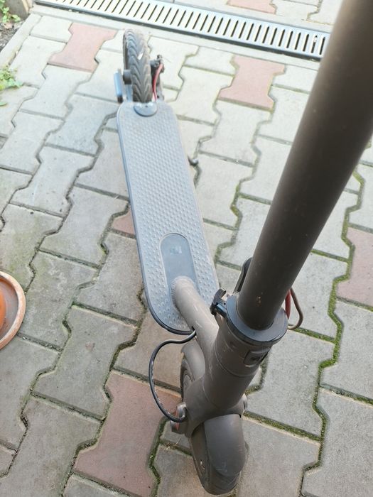 Două Trotinete  electrice