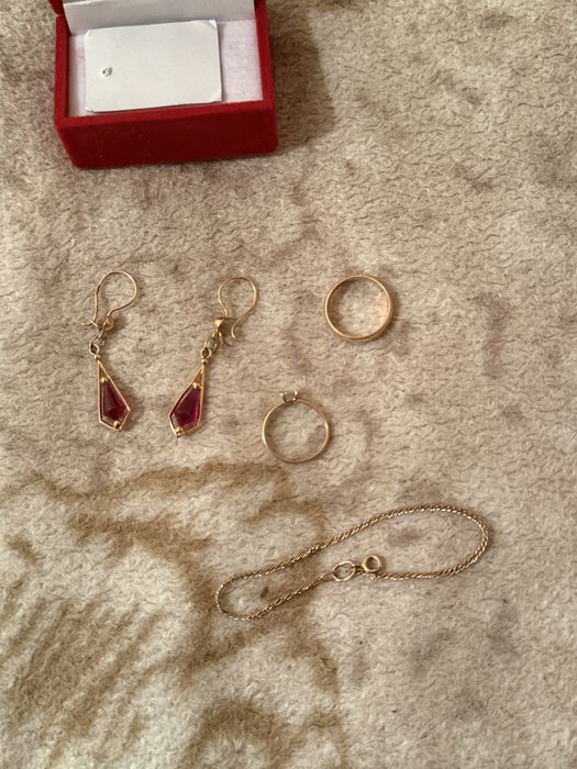 Золотые серьги, кольца