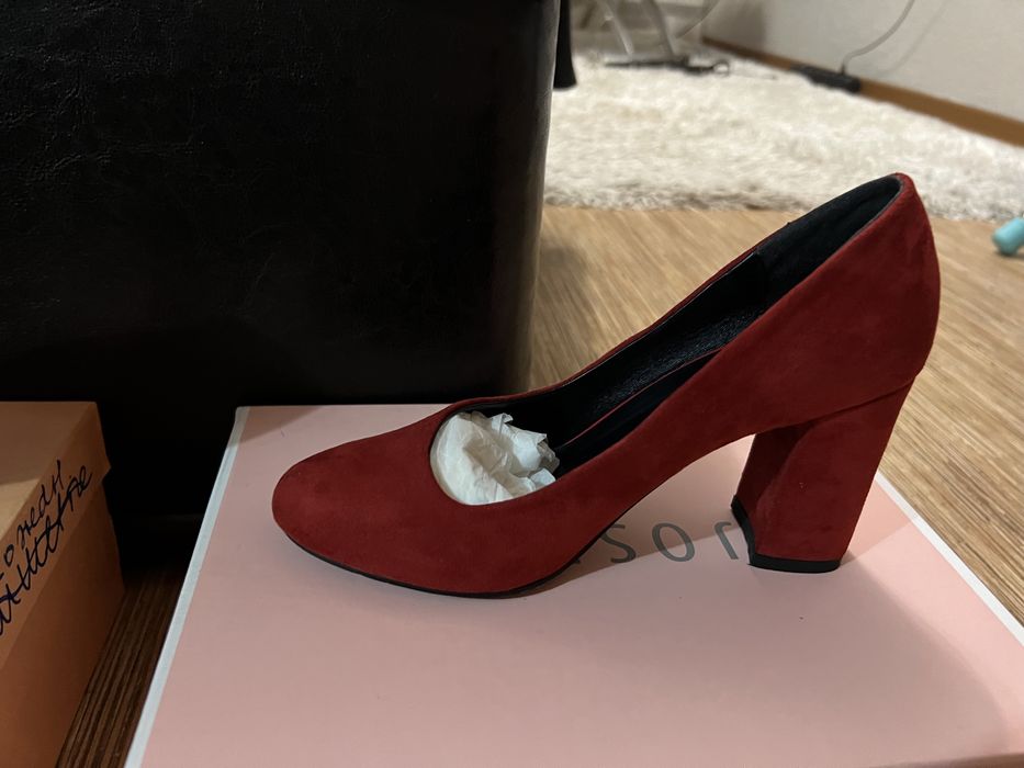 Замшевые туфли