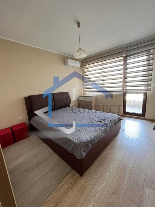 Дава се под наем Тристаен апартамент в Варна, Колхозен пазар - 110 кв.м за 561 € - Снимка #4