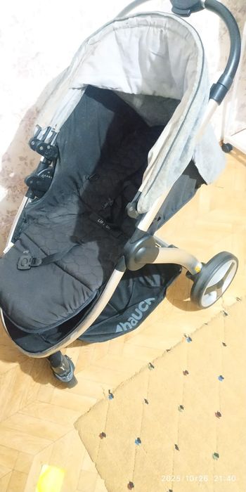 Продам детскую коляску