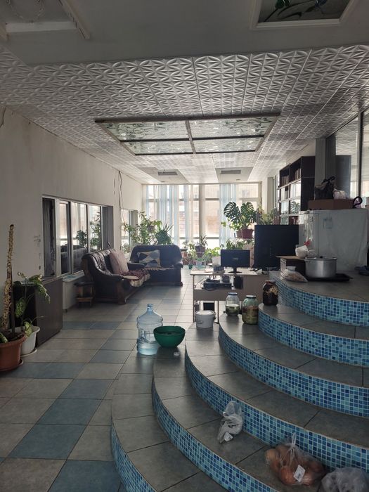 Продам коттедж в черновой отделке с стройматериалом