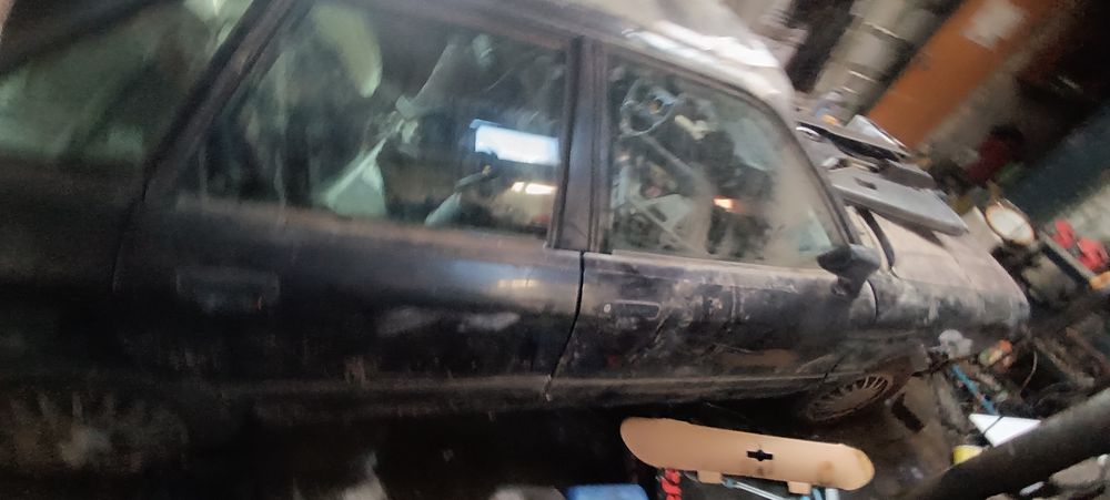 Продам ауди 80 б3 на запчасти