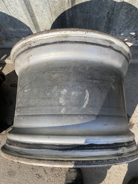 Продам диски на Мега (бочки)