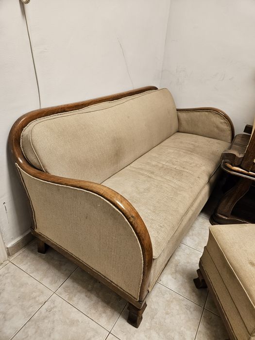 Продавам стари мебели