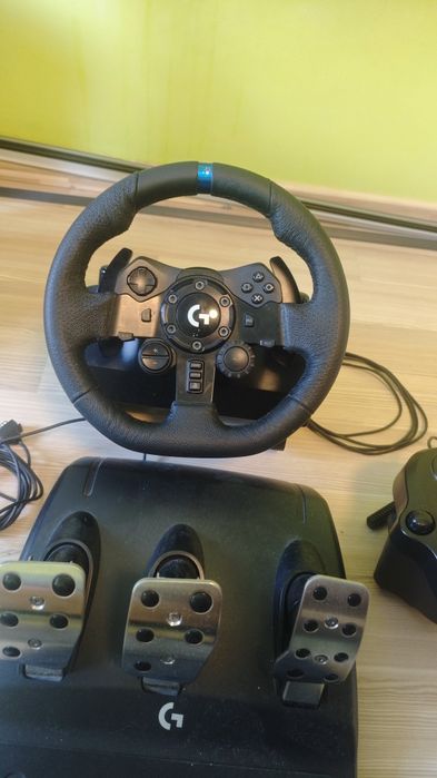 Logitech g923 + Logitech g shifter