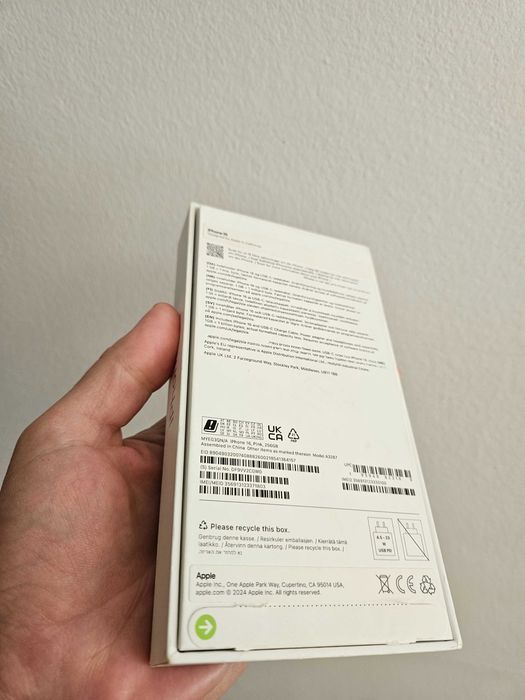 Iphone 16, 256 Gb, neverlock, nou la cutie pink, schimb.