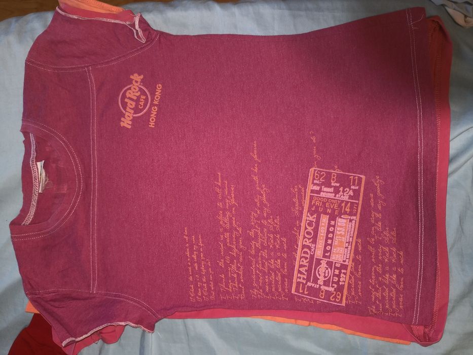 Vând tricouri fetite purtate o data