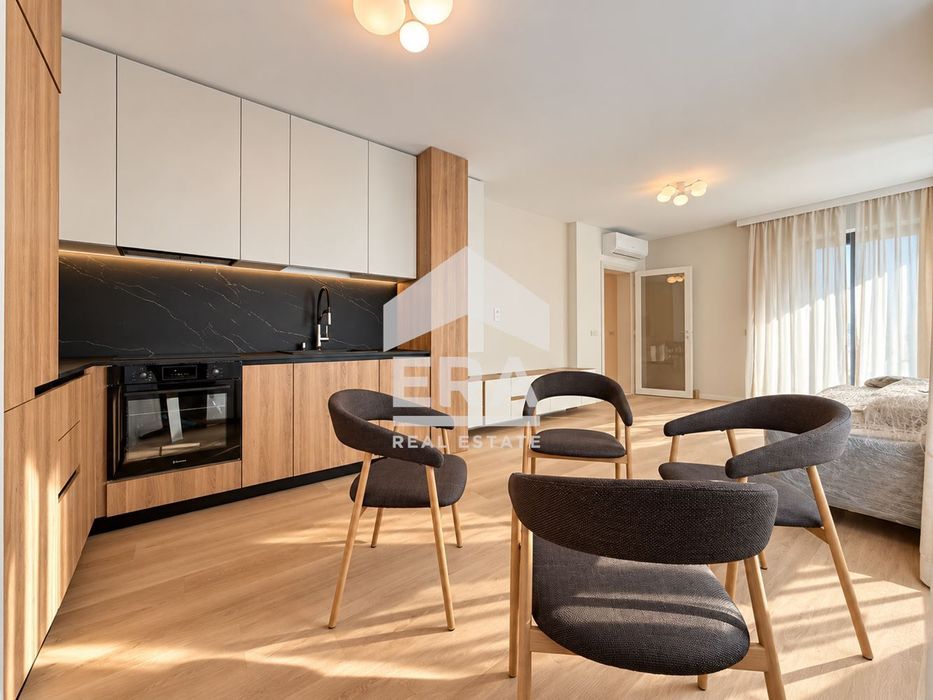 Дава се под наем Тристаен апартамент в София, Кръстова вада - 112 кв.м за 1350 € - Снимка #1